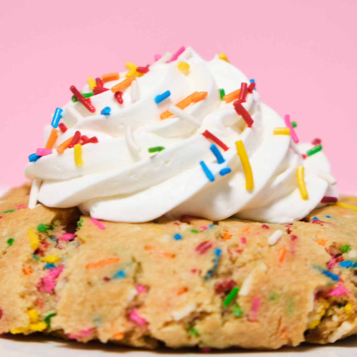 Galleta de sprinkles con topping – Finitas