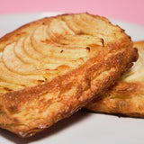 Danesa de manzana y almendra